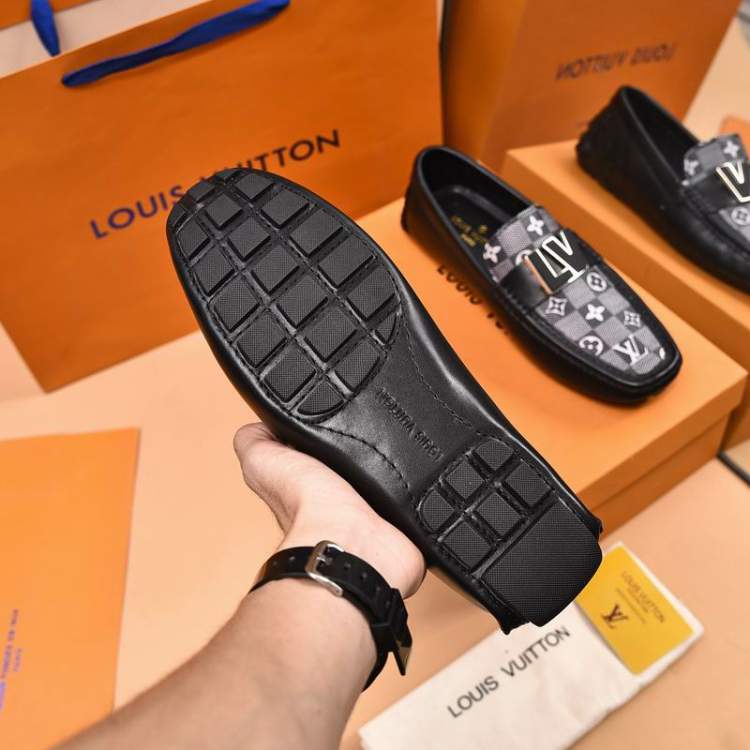 Picture of Louis Vuitton Shoes _SKULVsz38-46mnf013411912